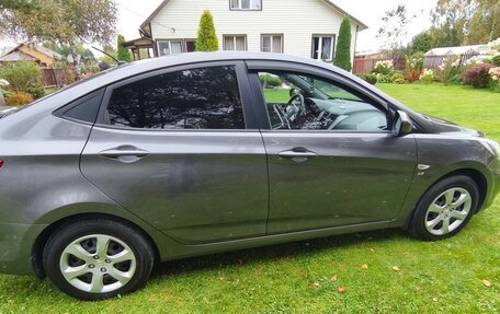 Hyundai Solaris II рестайлинг, 2012 год, 926 000 рублей, 6 фотография