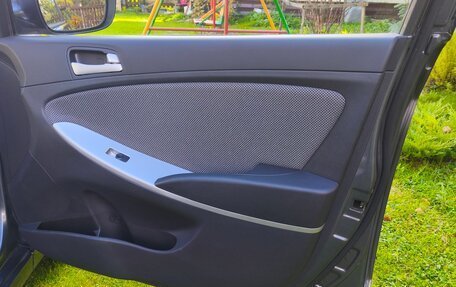 Hyundai Solaris II рестайлинг, 2012 год, 926 000 рублей, 17 фотография