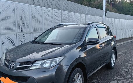 Toyota RAV4, 2014 год, 2 400 000 рублей, 2 фотография