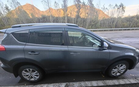 Toyota RAV4, 2014 год, 2 400 000 рублей, 27 фотография