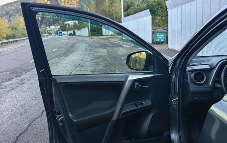 Toyota RAV4, 2014 год, 2 400 000 рублей, 23 фотография