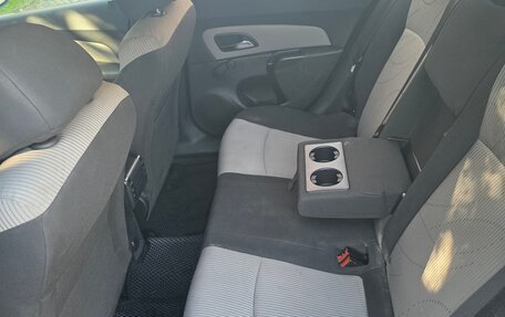 Chevrolet Cruze II, 2011 год, 700 000 рублей, 5 фотография