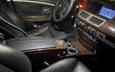 BMW 7 серия, 2005 год, 550 000 рублей, 11 фотография