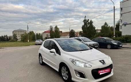 Peugeot 308 II, 2013 год, 690 000 рублей, 3 фотография