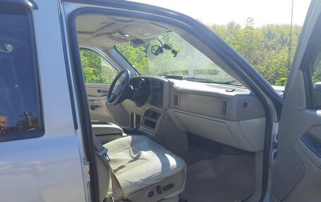 Chevrolet Tahoe II, 2004 год, 2 000 100 рублей, 9 фотография