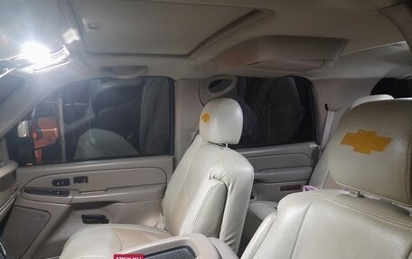 Chevrolet Tahoe II, 2004 год, 2 000 100 рублей, 18 фотография