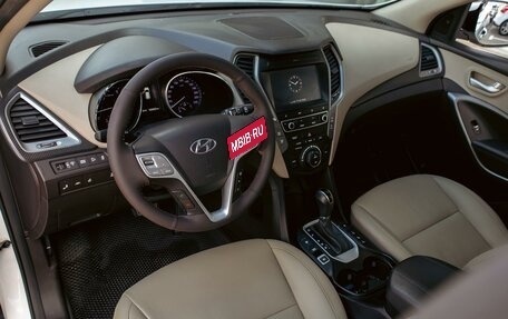 Hyundai Santa Fe III рестайлинг, 2017 год, 1 755 000 рублей, 13 фотография