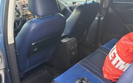 Volkswagen Tiguan I, 2011 год, 1 000 000 рублей, 10 фотография
