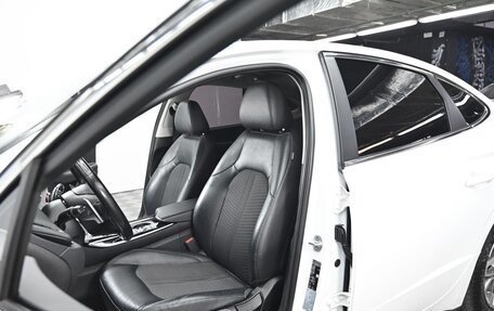 Hyundai Sonata VIII, 2022 год, 1 975 000 рублей, 6 фотография