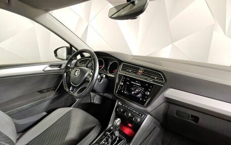 Volkswagen Tiguan II, 2018 год, 2 143 000 рублей, 12 фотография