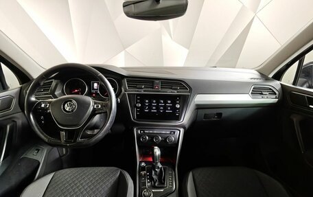Volkswagen Tiguan II, 2018 год, 2 143 000 рублей, 13 фотография
