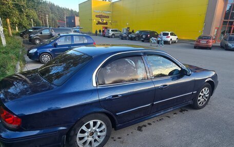 Hyundai Sonata IV рестайлинг, 2003 год, 290 000 рублей, 1 фотография