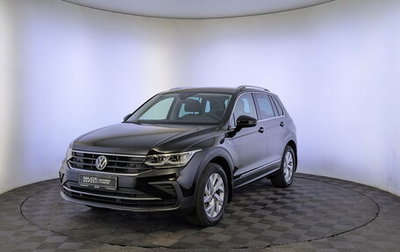Volkswagen Tiguan II, 2021 год, 3 750 000 рублей, 1 фотография