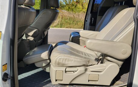 Toyota Previa III, 2009 год, 1 500 000 рублей, 19 фотография