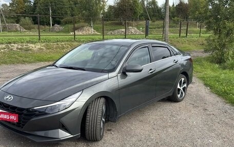 Hyundai Elantra, 2021 год, 1 999 999 рублей, 2 фотография