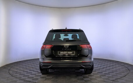 Volkswagen Tiguan II, 2021 год, 3 750 000 рублей, 6 фотография