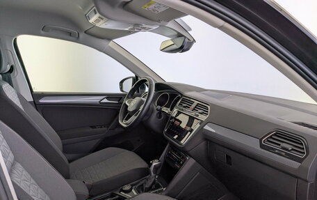Volkswagen Tiguan II, 2021 год, 3 750 000 рублей, 11 фотография