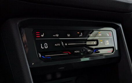 Volkswagen Tiguan II, 2021 год, 3 750 000 рублей, 28 фотография