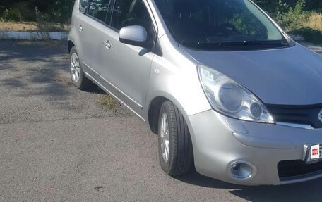 Nissan Note II рестайлинг, 2012 год, 850 000 рублей, 3 фотография