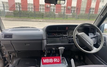 Toyota HiAce H100, 1993 год, 270 000 рублей, 13 фотография