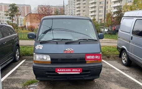 Toyota HiAce H100, 1993 год, 270 000 рублей, 28 фотография