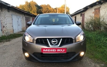Nissan Qashqai, 2010 год, 845 000 рублей, 2 фотография