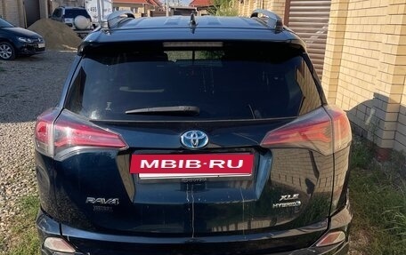Toyota RAV4, 2017 год, 2 150 000 рублей, 2 фотография