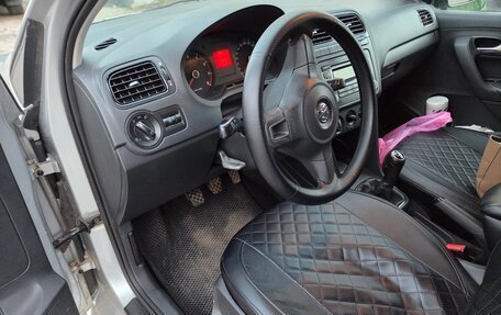 Volkswagen Polo VI (EU Market), 2010 год, 600 000 рублей, 11 фотография