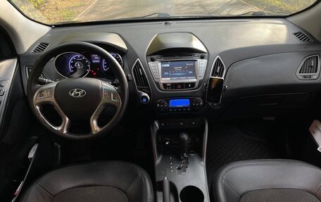 Hyundai ix35 I рестайлинг, 2010 год, 990 000 рублей, 8 фотография