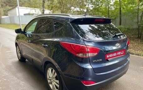 Hyundai ix35 I рестайлинг, 2010 год, 990 000 рублей, 4 фотография