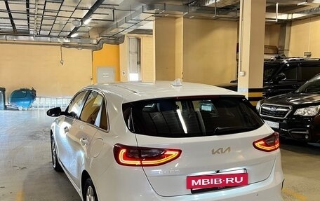 KIA cee'd III, 2022 год, 2 200 000 рублей, 4 фотография