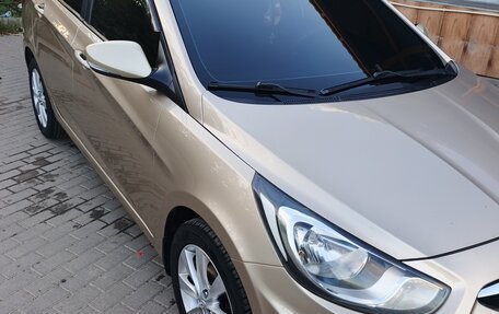 Hyundai Solaris II рестайлинг, 2011 год, 720 000 рублей, 6 фотография