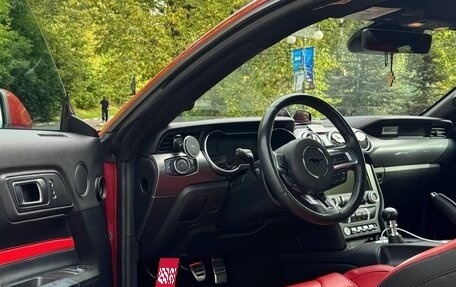 Ford Mustang VI рестайлинг, 2017 год, 3 190 000 рублей, 15 фотография