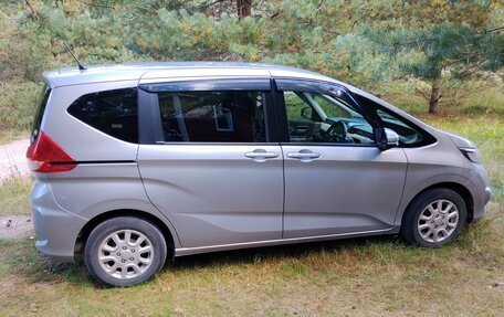 Honda Freed II, 2017 год, 1 399 000 рублей, 7 фотография