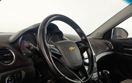Chevrolet Cruze II, 2013 год, 870 000 рублей, 9 фотография