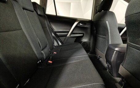 Toyota RAV4, 2017 год, 2 353 000 рублей, 16 фотография