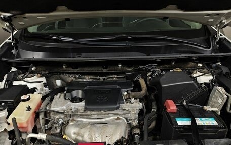 Toyota RAV4, 2017 год, 2 353 000 рублей, 11 фотография
