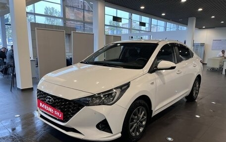 Hyundai Solaris II рестайлинг, 2022 год, 1 700 000 рублей, 7 фотография