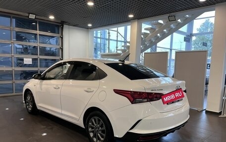 Hyundai Solaris II рестайлинг, 2022 год, 1 700 000 рублей, 5 фотография