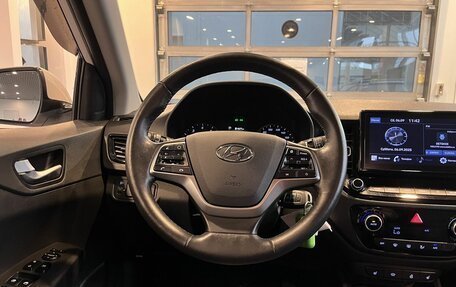 Hyundai Solaris II рестайлинг, 2022 год, 1 700 000 рублей, 10 фотография