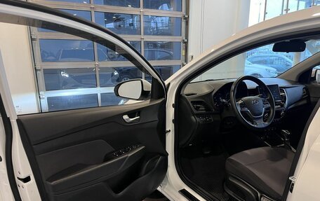 Hyundai Solaris II рестайлинг, 2022 год, 1 700 000 рублей, 21 фотография