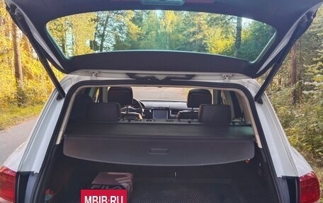 Volkswagen Touareg III, 2012 год, 1 990 000 рублей, 8 фотография