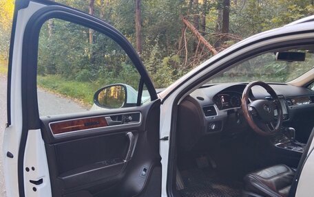 Volkswagen Touareg III, 2012 год, 1 990 000 рублей, 20 фотография