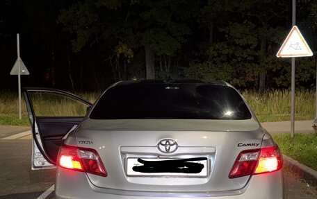 Toyota Camry, 2008 год, 800 000 рублей, 1 фотография