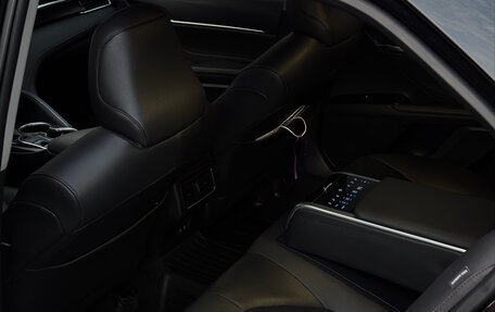 Toyota Camry, 2020 год, 3 150 000 рублей, 10 фотография