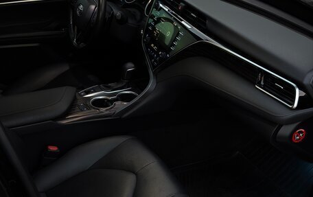 Toyota Camry, 2020 год, 3 150 000 рублей, 9 фотография