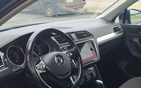 Volkswagen Tiguan II, 2019 год, 2 480 000 рублей, 13 фотография