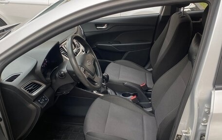 Hyundai Solaris II рестайлинг, 2021 год, 1 220 000 рублей, 12 фотография