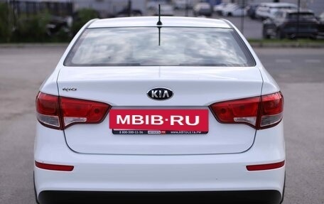 KIA Rio III рестайлинг, 2016 год, 988 000 рублей, 6 фотография