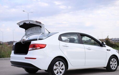 KIA Rio III рестайлинг, 2016 год, 988 000 рублей, 19 фотография